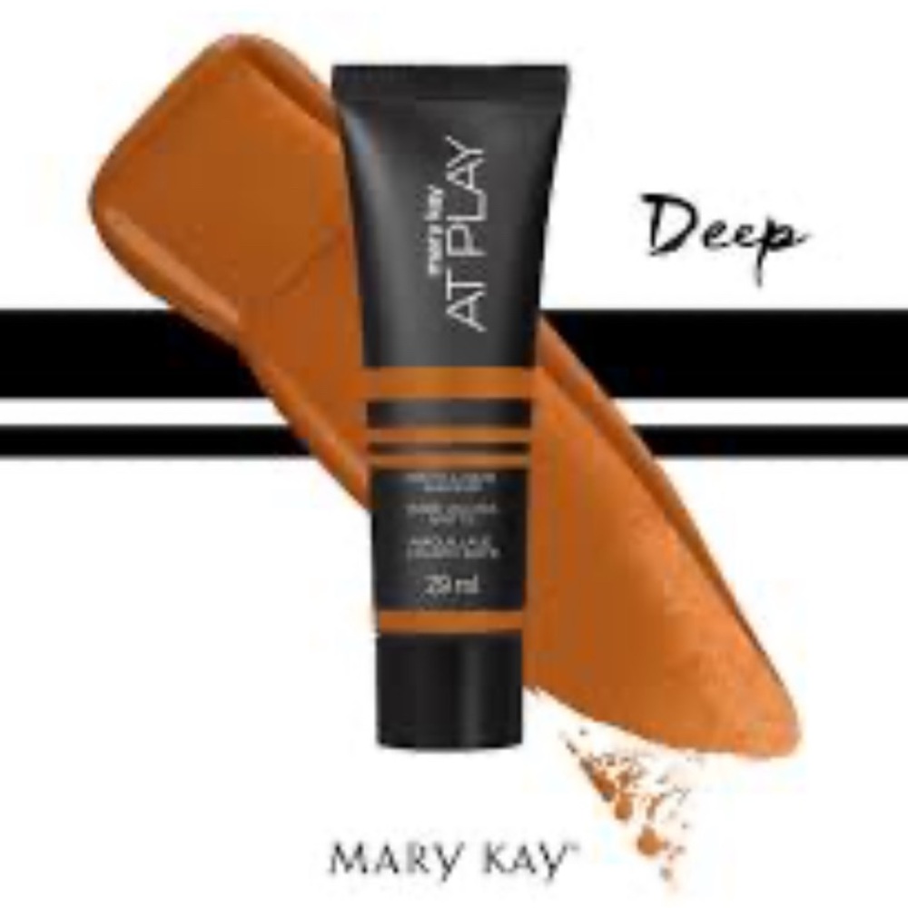 Mary Kay at play Matte Liquid Makeup/Deep Tan